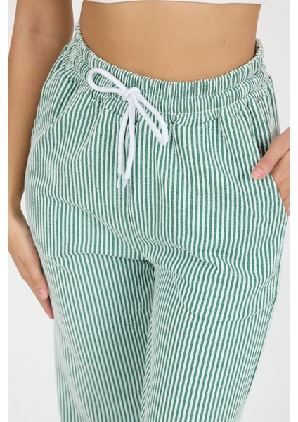 Kadın Su Yolu Çizgili Lastikli Bol Paça Pantolon Eşofman Altı – Yazlık Rahat Stil ve Günlük Şıklık