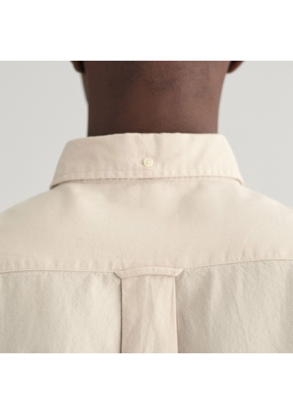 Erkek Bej Regular Fit Düğmeli Yaka Oxford Gömlek fırsatları