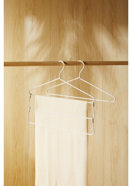 3 Katlı Ekru Renk Kumaş Kaplı Metal Giysi Askısı 42 x 41 x 0.5 cm