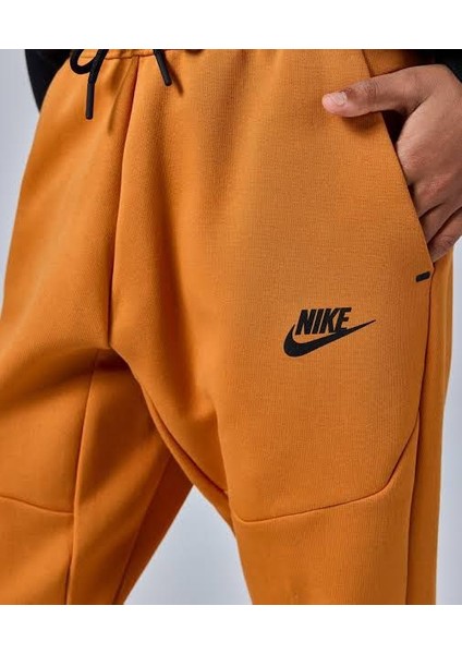 Sportswear Tech Fleece Erkek Çocuk Eşofman Altı fiyatları