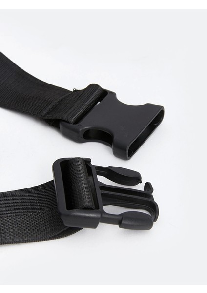 Lcw Accessorıes Siyah Çok Bölmeli Erkek Göğüs Çantası fırsatları