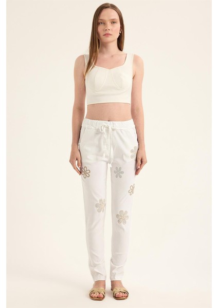 Taşlı Çiçek Motifli Pantolon