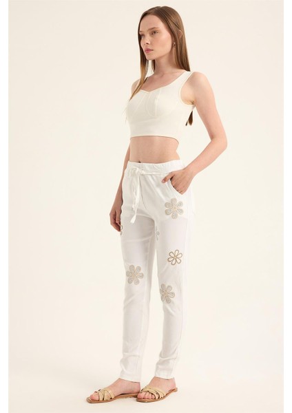 Taşlı Çiçek Motifli Pantolon fiyatları