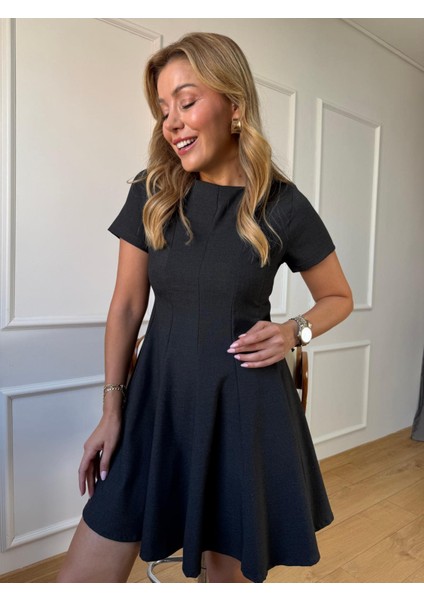 Antrasit Volanlı Elbise fırsatları