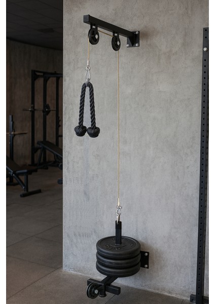 Duvar Tipi Çok Fonksiyonlu Lat Pulldown & Row Istasyonu