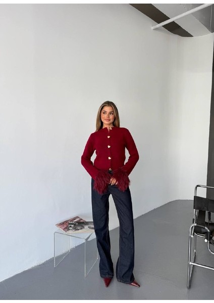 Kadın Kalp Gold Düğmeli Kol Ucu Püskül Detaylı Triko Hırka fırsatları