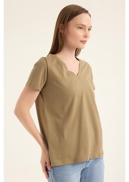 V Yaka Tshırt modelleri