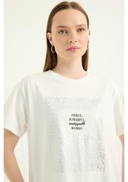 Benek Desenli Yaldızlı Tshirt fırsatları