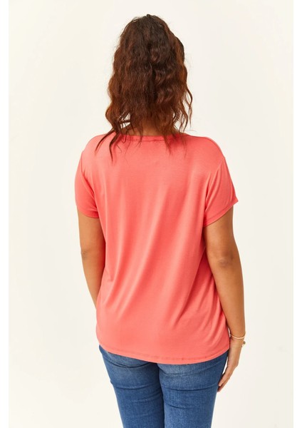 Kadın Büyük Beden V Yaka Basic Kısa Kollu Tişört %95 Pamuk %5 Likra Premium Kumaş fiyatları