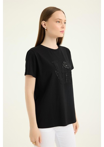 Payetli Gül Motifli Tshirt modelleri