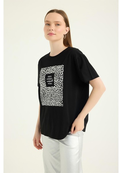 Benek Desenli Yaldızlı Tshirt fiyatları