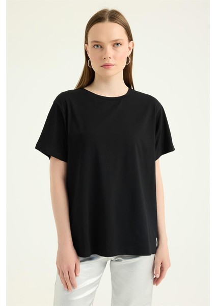 Yuvarlak Yaka Tshirt