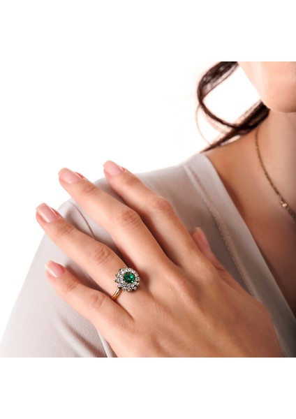 Klasik Işıltı Yeşil Bakır El Yapımı Kristal Taşlı Kararma Yapmaz Kadın Yüzük Kutulu