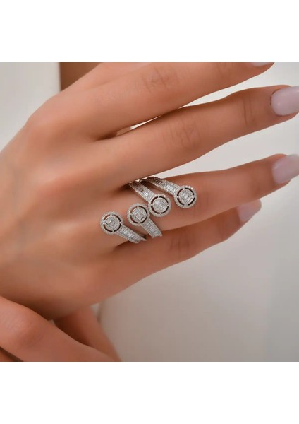 1,80 Karat Pırlanta Baget Yüzük modelleri