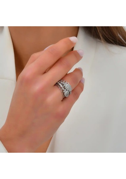 0,91 Karat Pırlanta Baget Yüzük modelleri