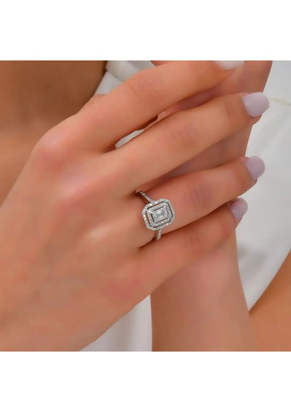 0,49 Karat Pırlanta Baget Yüzük modelleri