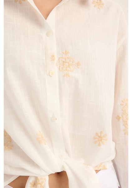 Nakış Işlemeli Gömlek fırsatları