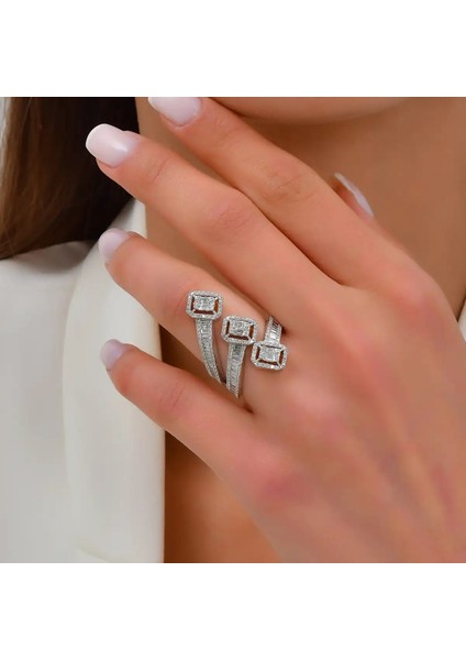 1,37 Karat Pırlanta Baget Yüzük modelleri