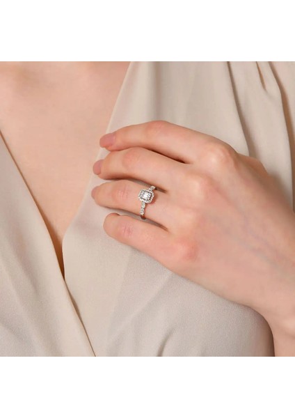 0,31 Karat Pırlanta Baget Yüzük modelleri