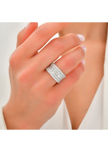 2,35 Karat Pırlanta Baget Yüzük modelleri