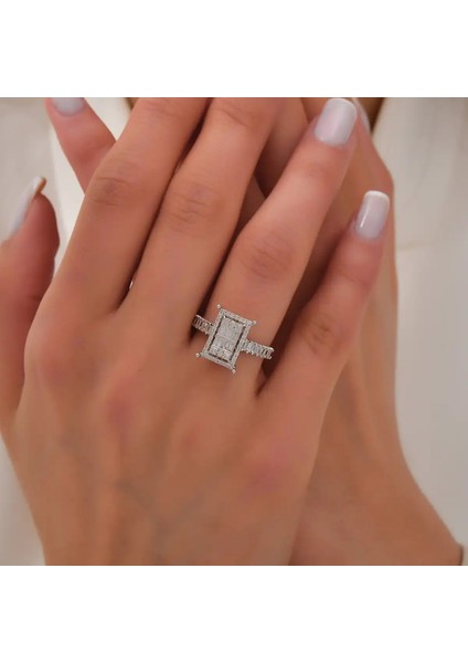 0,65 Karat Pırlanta Baget Yüzük modelleri