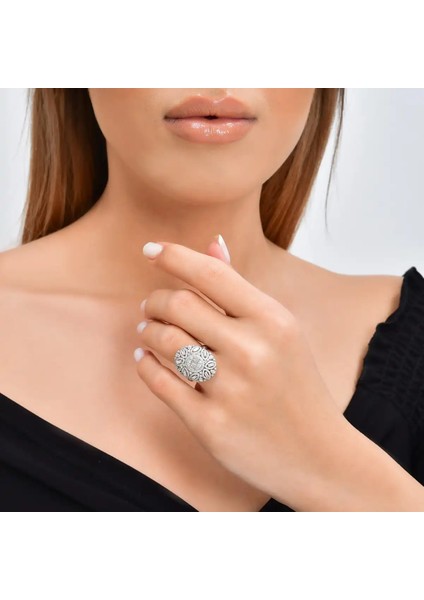 1,55 Karat Pırlanta Baget Yüzük modelleri