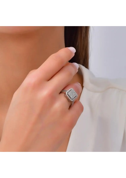 0,86 Karat Pırlanta Baget Yüzük modelleri