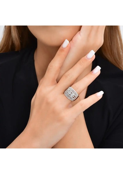 1,24 Karat Pırlanta Baget Yüzük modelleri