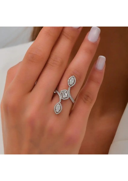 0,74 Karat Pırlanta Baget Yüzük modelleri