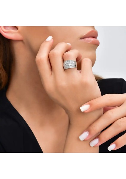 1,27 Karat Pırlanta Baget Yüzük modelleri