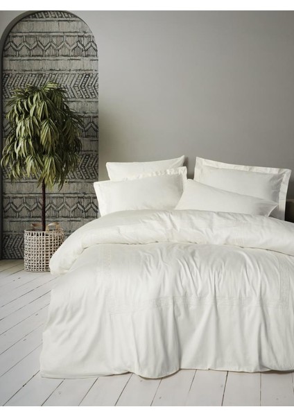 Nakışlı Çift Kişilik Saten Nev Takımı Luxe Ekru