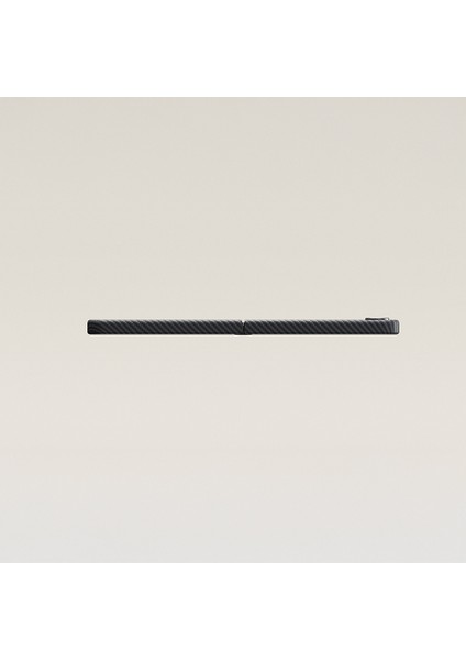 Galaxy Z Flip 7 Uyumlu Kılıf M-Safe Şarjlı 600D Aramid Pitaka Ultra-Slim Classic Serisi Siyah-Gri