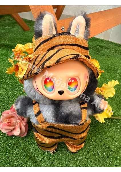 labubu oyuncak ( Karışık gelmektedir. )