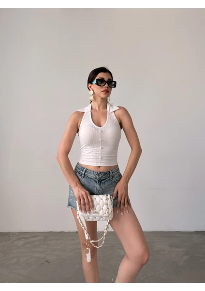 Gömlek Yaka Önü Düğme Detaylı Bluz Beyaz fiyatları