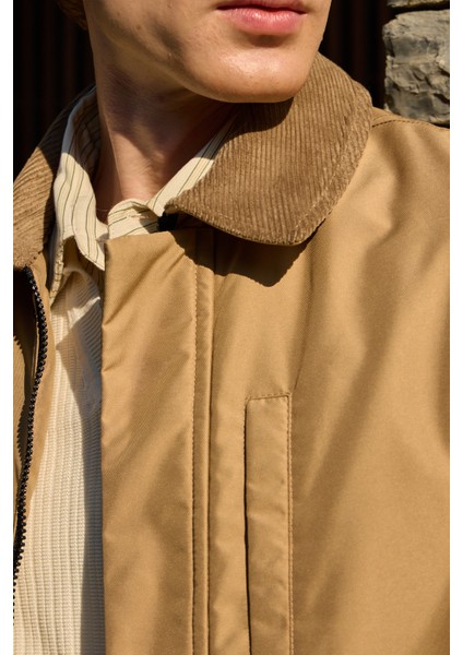 Erkek Kontrast Yakalı Mont Ceket Bej