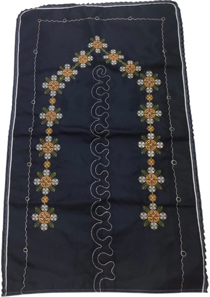 Çeyizlik Kanaviçe Etamin Işleme Nakışlı Siyah Seccade 70 x 120