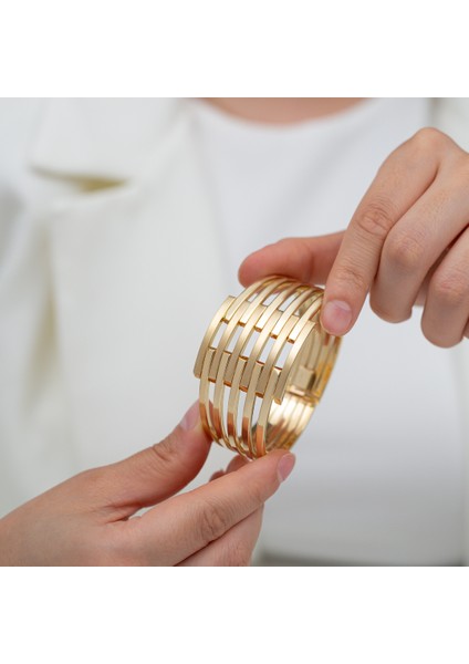 Altı Sıra Kaburga Kelepçe