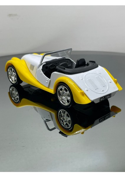 Eski Clasik Model Işıklı Sesli 1.36 Ölçek Oyuncak Araba modelleri