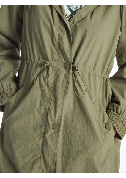 Lcw Kadın Kapüşonlu Düz Yağmurluk (W5)