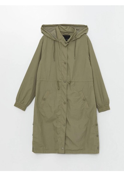 Lcw Kadın Kapüşonlu Düz Yağmurluk (W5) modelleri