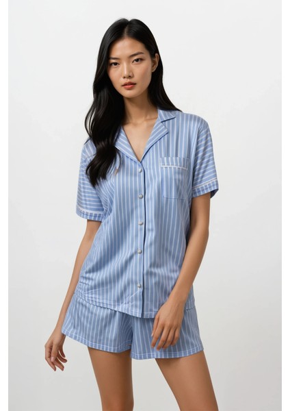 Kadın Mavi Çizgili Soft Doku Bebe Yaka Üst Şort Pijama Takım