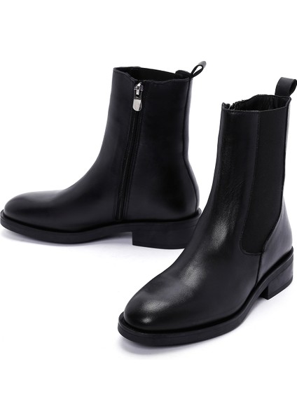 Kadın Siyah Fermuarlı Deri Casual Bot 25WFD550018 modelleri