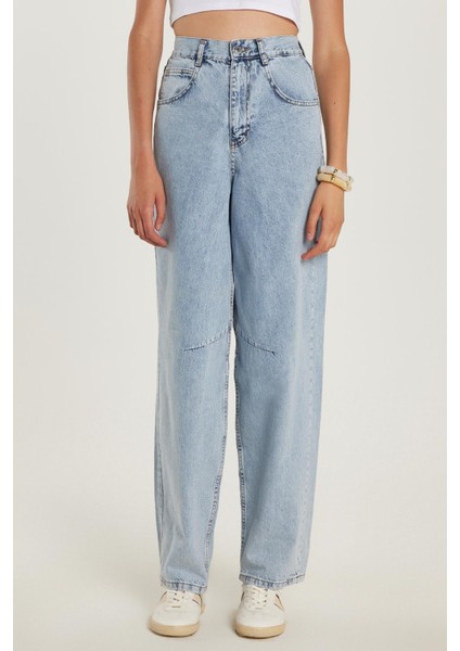 Kadın Regular Fit Tokalı Geniş Paça Baggy Mavi Jean Kot Pantolon