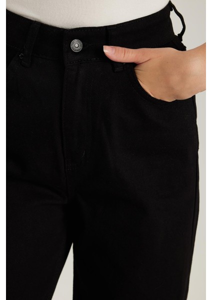 Kadın Regular Fit %100 Pamuk Bol Paça Siyah Jean Kot Pantolon modelleri