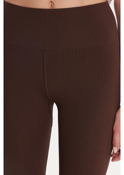 Kadın Slim Fit Dar Kesim Fitilli Dar Paça Kahverengi Pantolon modelleri
