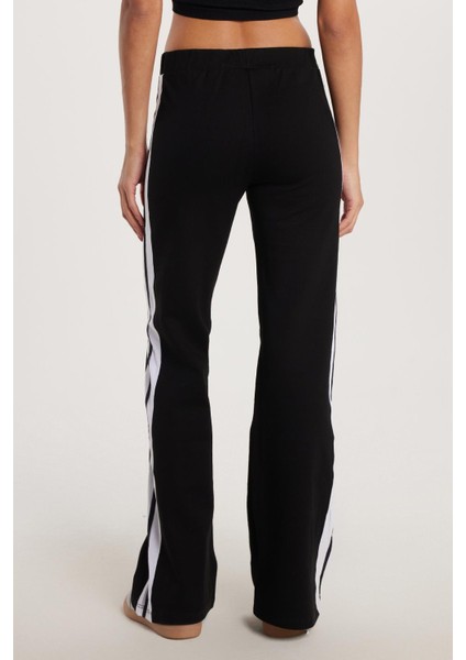 Kadın Slim Fit Dar Kesim Beli Lastikli Ispanyol Paça Siyah Pantolon fırsatları