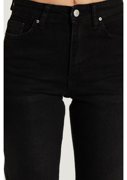 Kadın Slim Fit Dar Kesim Kısa Boru Paça Füme Jean Kot Pantolon fiyatları