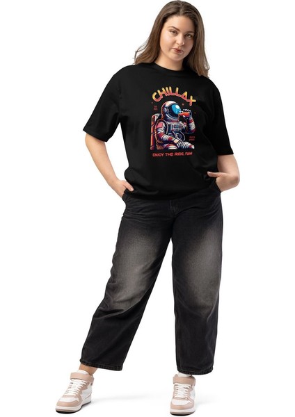 Chillax – Uzaylı Astronot Baskılı Unisex Oversize Tişört fiyatları
