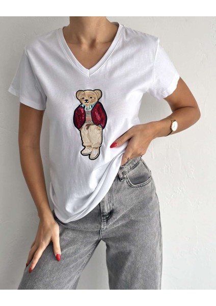 Özgügiyim Butik Kadın V Yaka Nakış ve Payet Işlit-Shirt