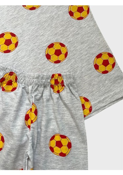 Erkek Çocuk Pamuklu Gri Futbol Topu Desenli Kısa Kollu Şortlu Yazlık Pijama Takımı modelleri